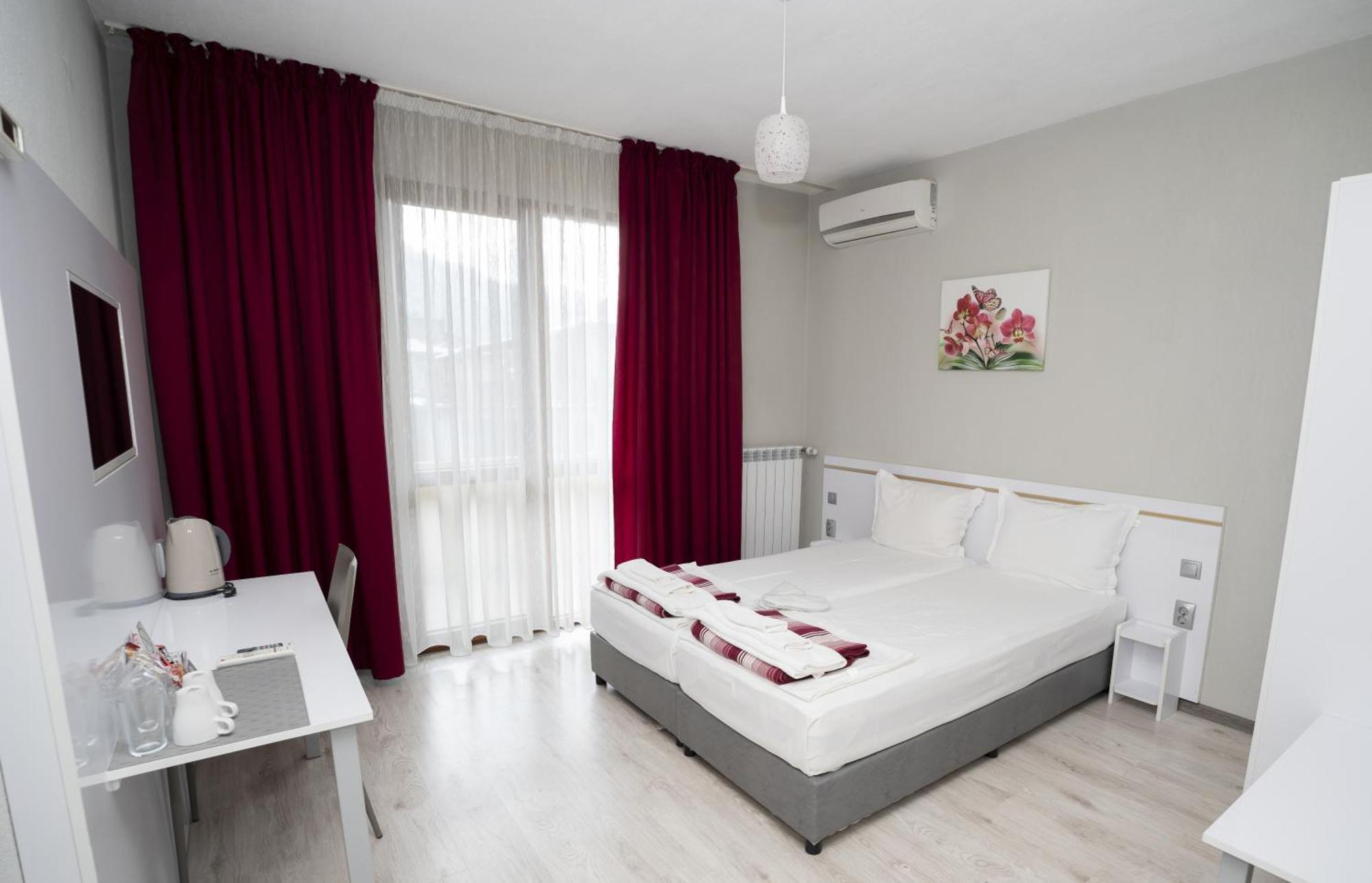 Guest House Traikovi Petrich  Buitenkant foto